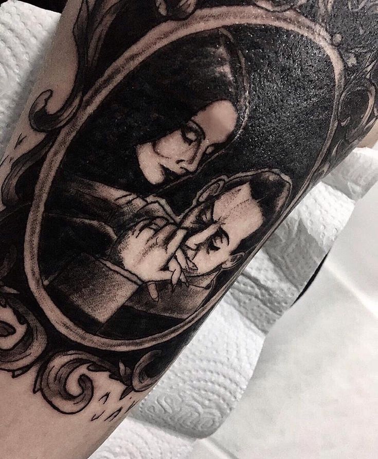 Addams Family Tattoo em 2024 | Inspiração para tatuagem, Tatuagem