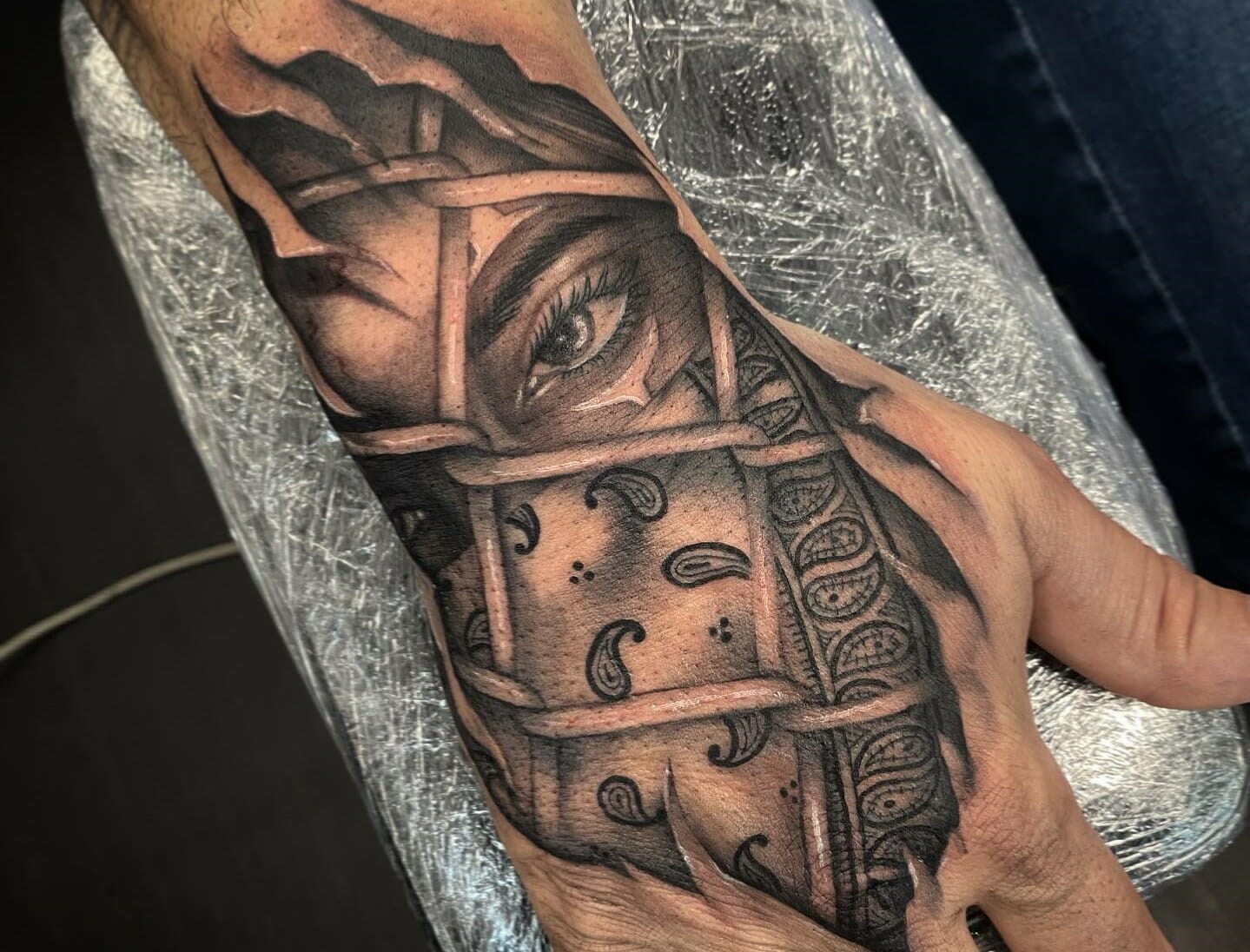 Textured Bandana Tattoo