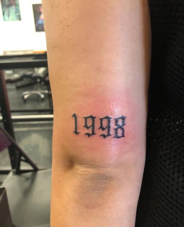 1998 trendy tattoo design