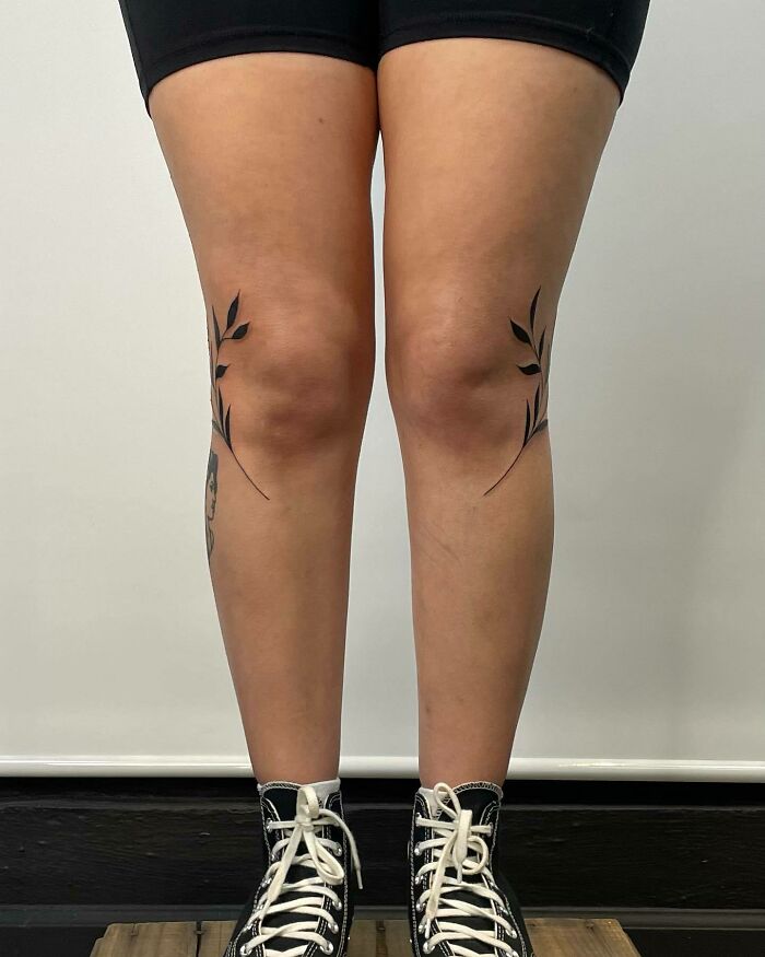 Statement-Making Knee Tattoos