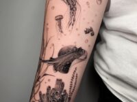 A-water-themed-tattoo-sleeve