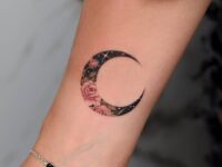 Crescent-Moon-Floral-Tattoo