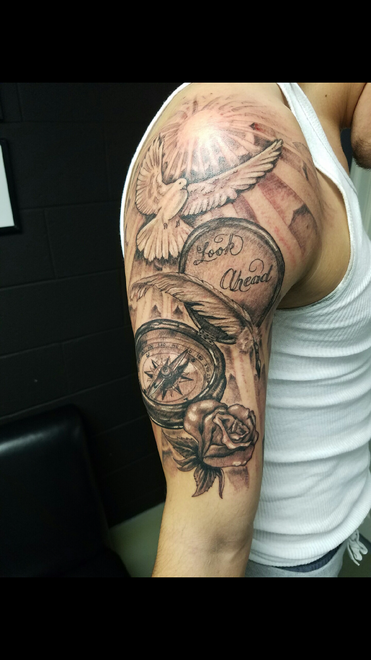 Men's Cool Half Sleeve Tattoo