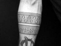 detailed-pattern-armband-tattoos-for-guys